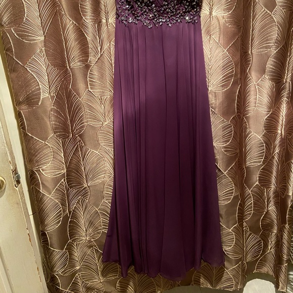 Prom Dress - Picture 5 of 8